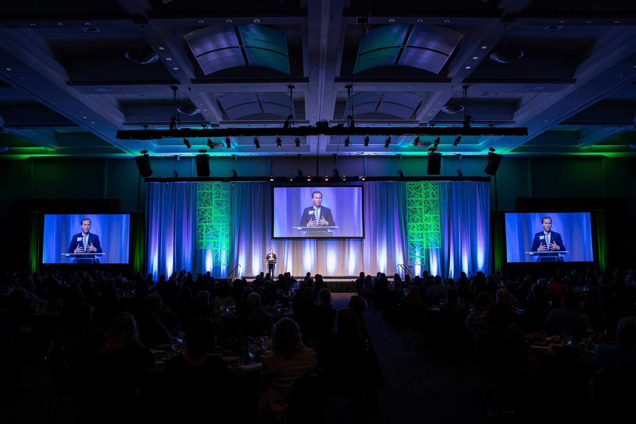 corporate event photographer omaha